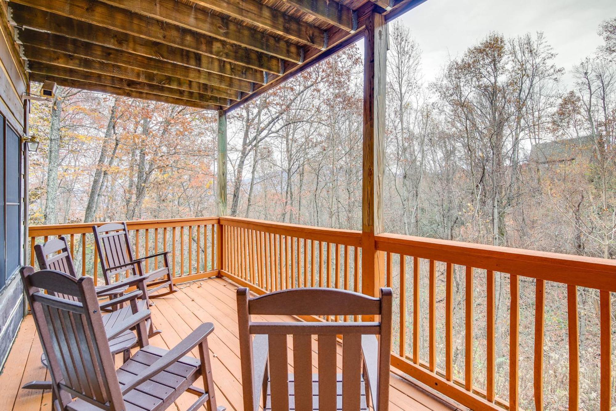 Pet-Friendly Gatlinburg Retreat With Hot Tub! Villa Kültér fotó