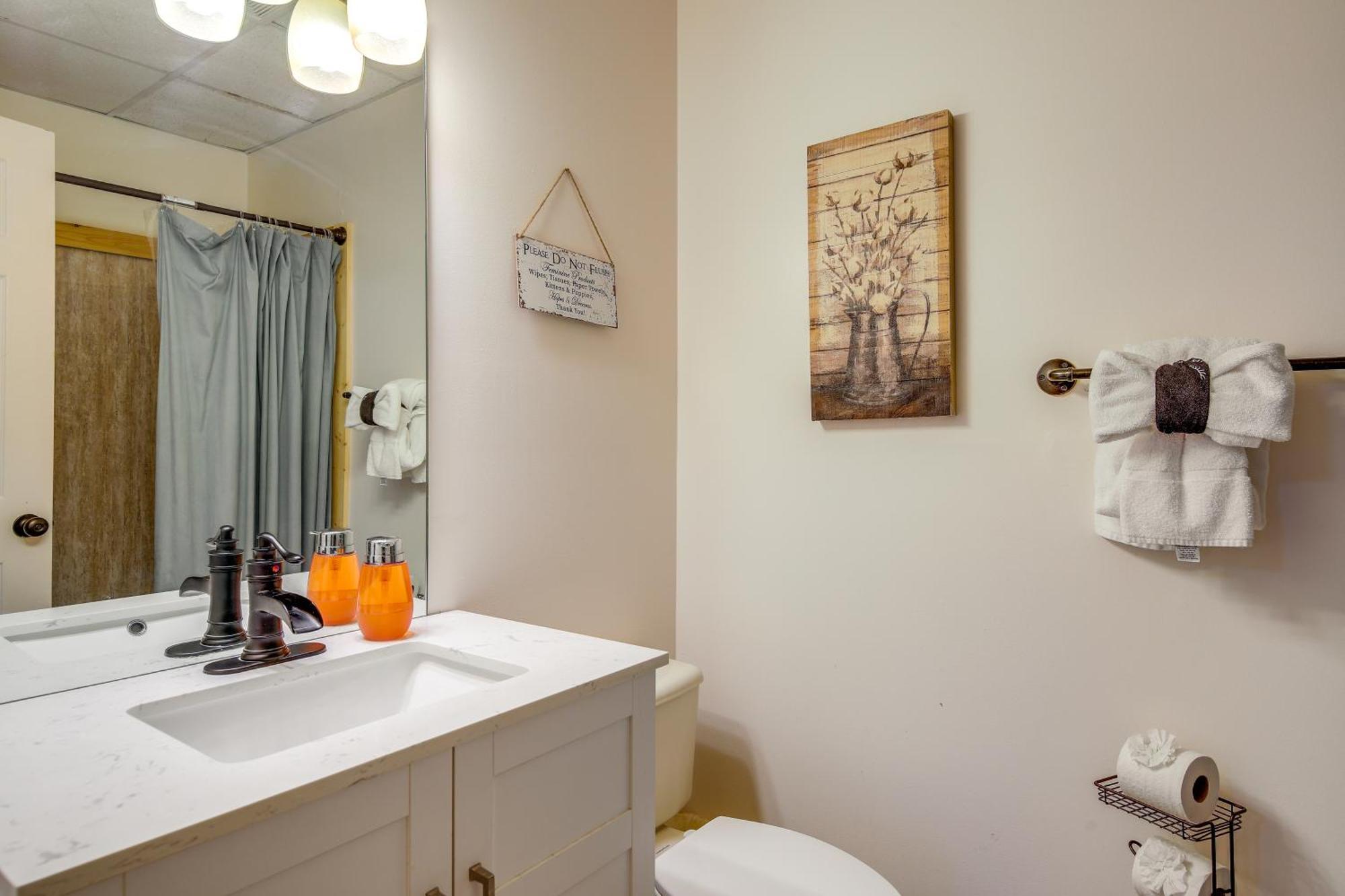 Pet-Friendly Gatlinburg Retreat With Hot Tub! Villa Kültér fotó