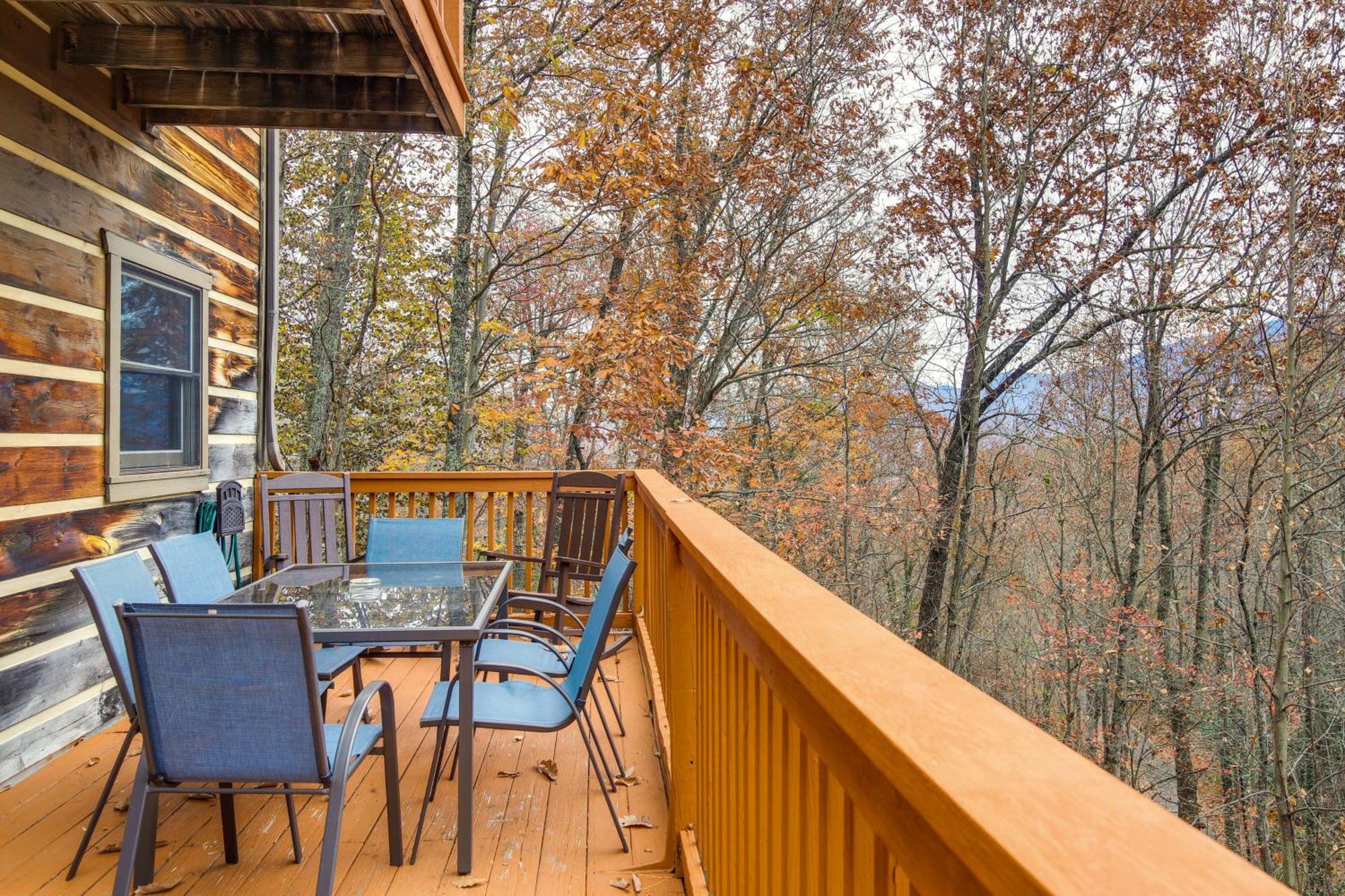 Pet-Friendly Gatlinburg Retreat With Hot Tub! Villa Kültér fotó