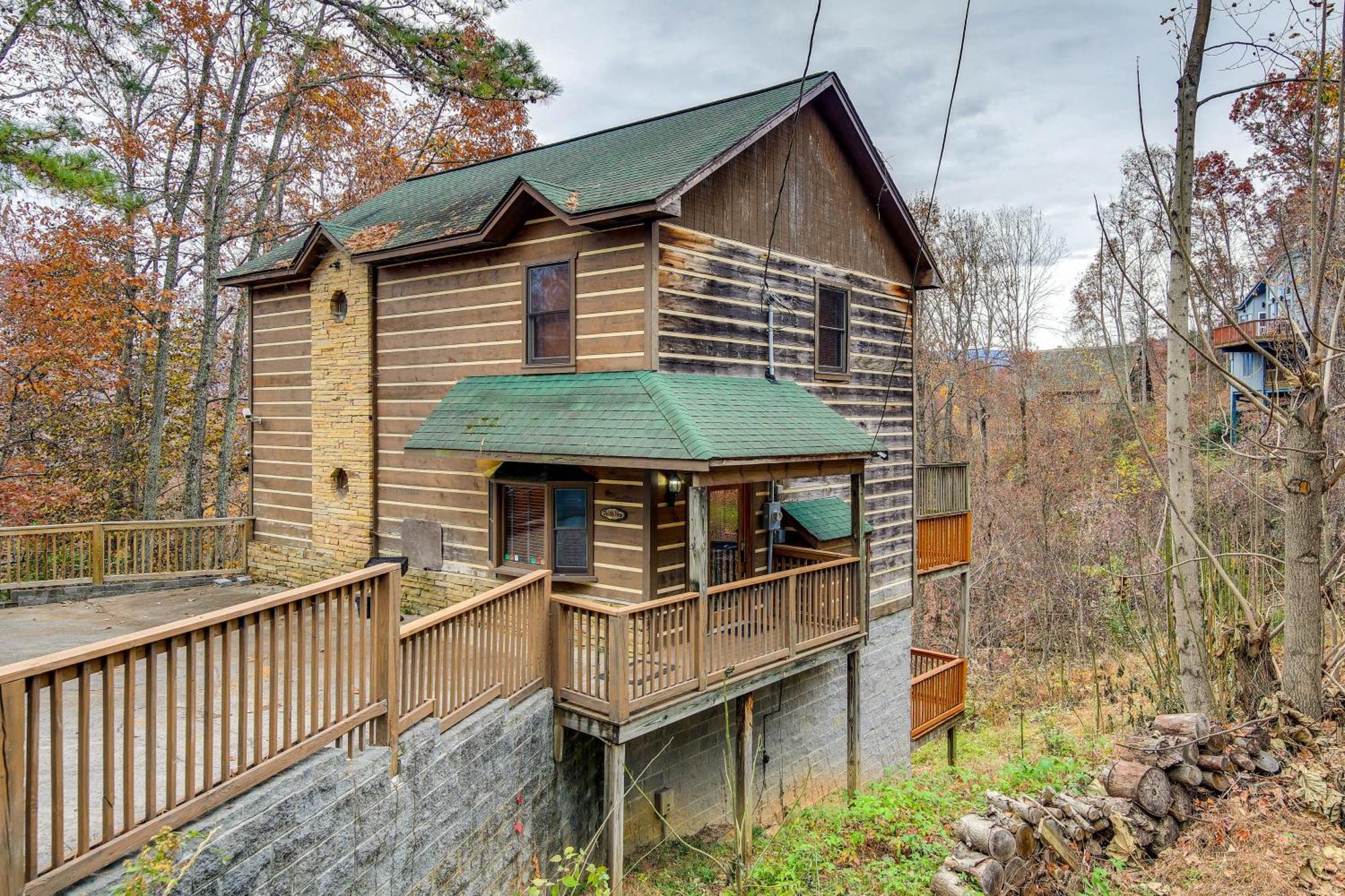 Pet-Friendly Gatlinburg Retreat With Hot Tub! Villa Kültér fotó