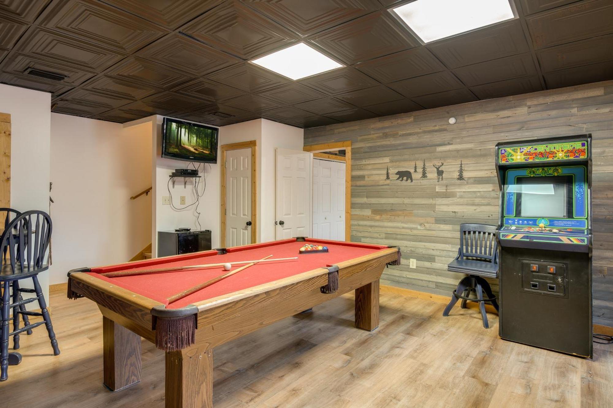 Pet-Friendly Gatlinburg Retreat With Hot Tub! Villa Kültér fotó